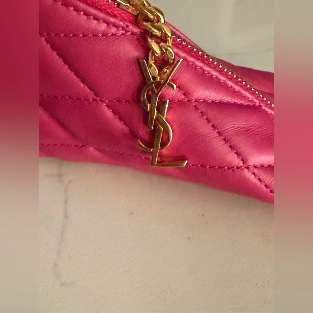 Saint Laurent‎ YSL Quilted Mini Pouch Charm Pink Leather Gold Chain - Picture 2 of 9